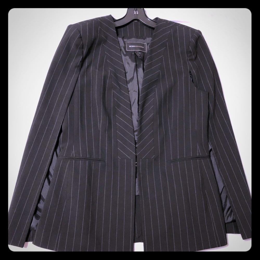 BCBG maxAzria PINSTRIPE Cape Blazer